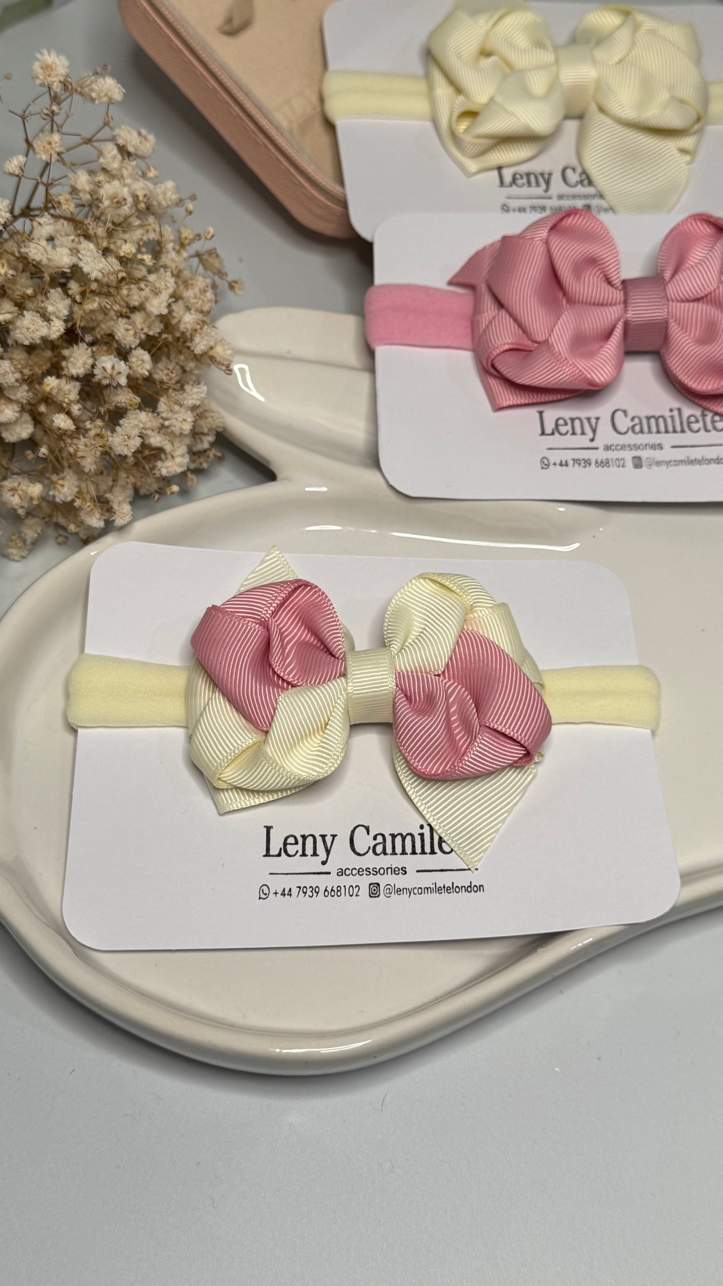 Bow love - baby headband
