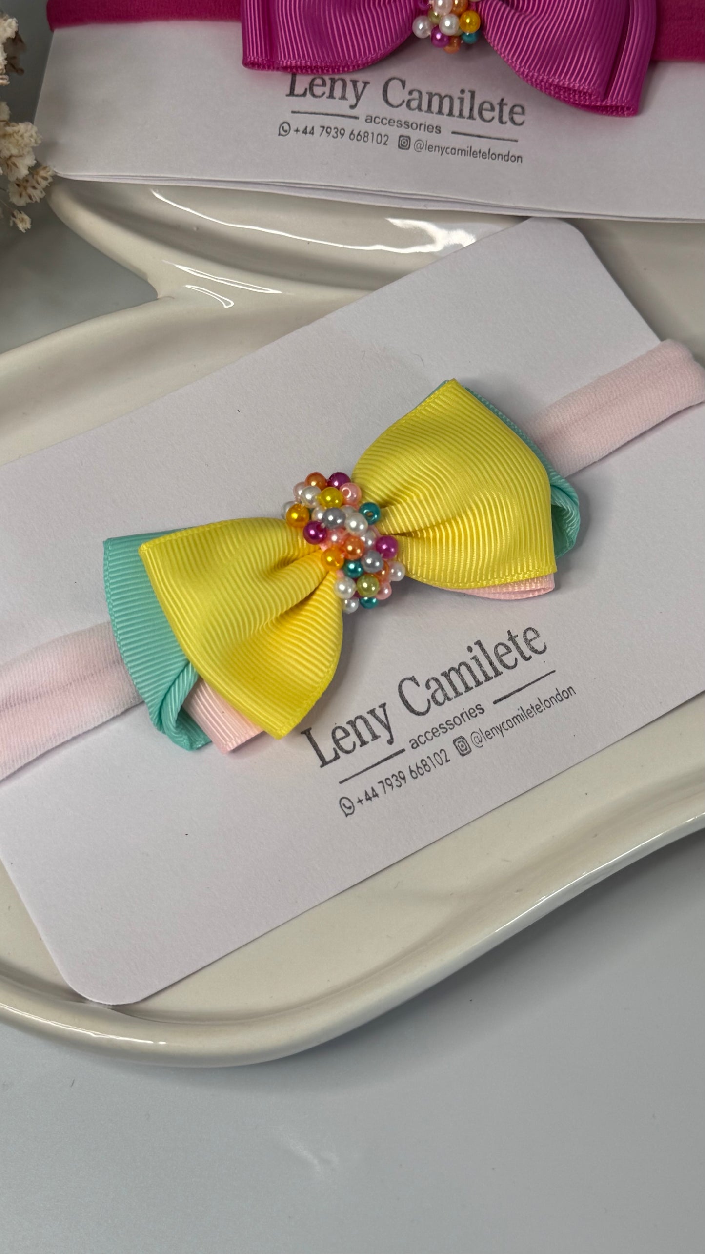 Embroidered baby headband - pearls