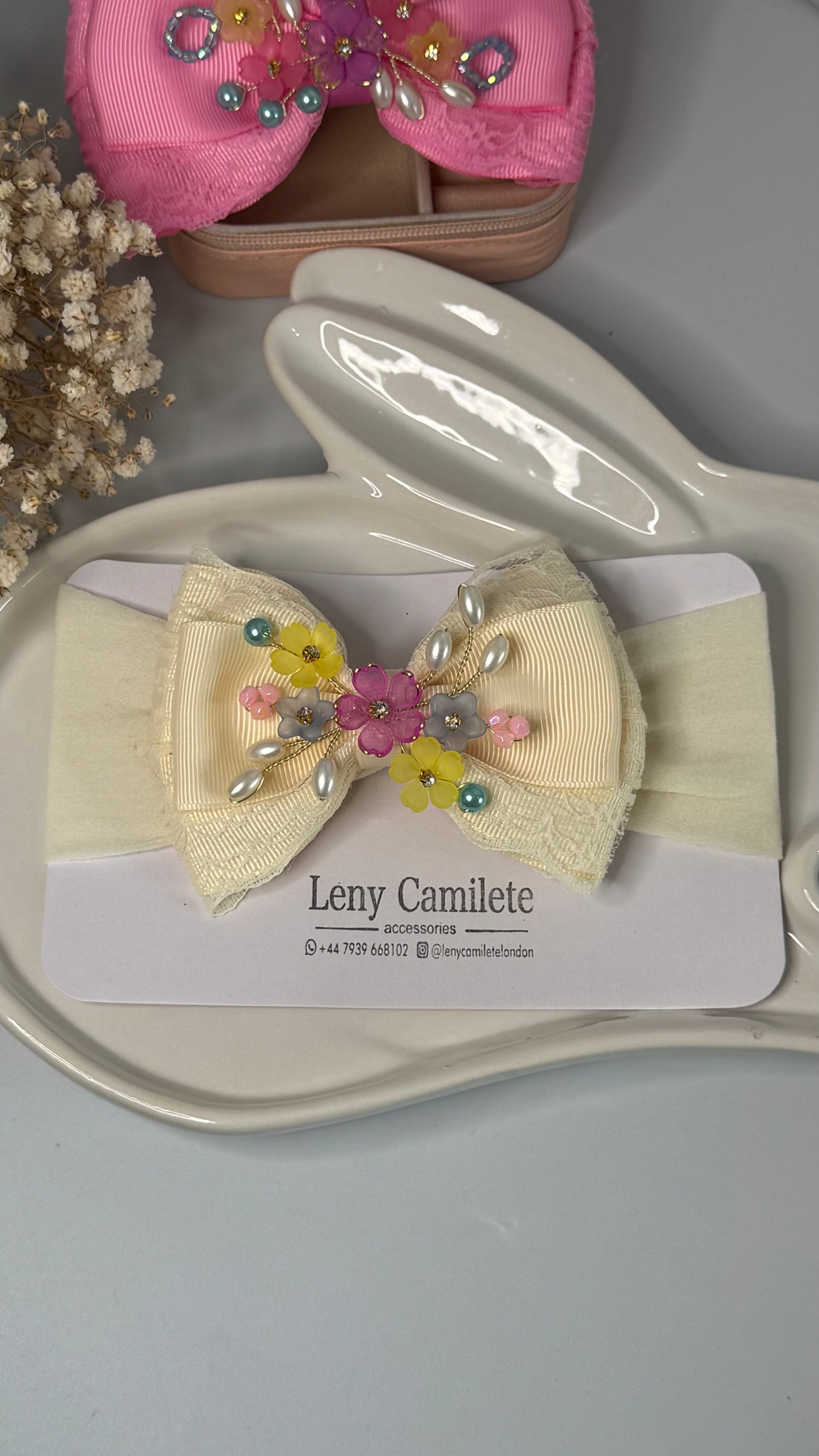 Lace embroidered bow