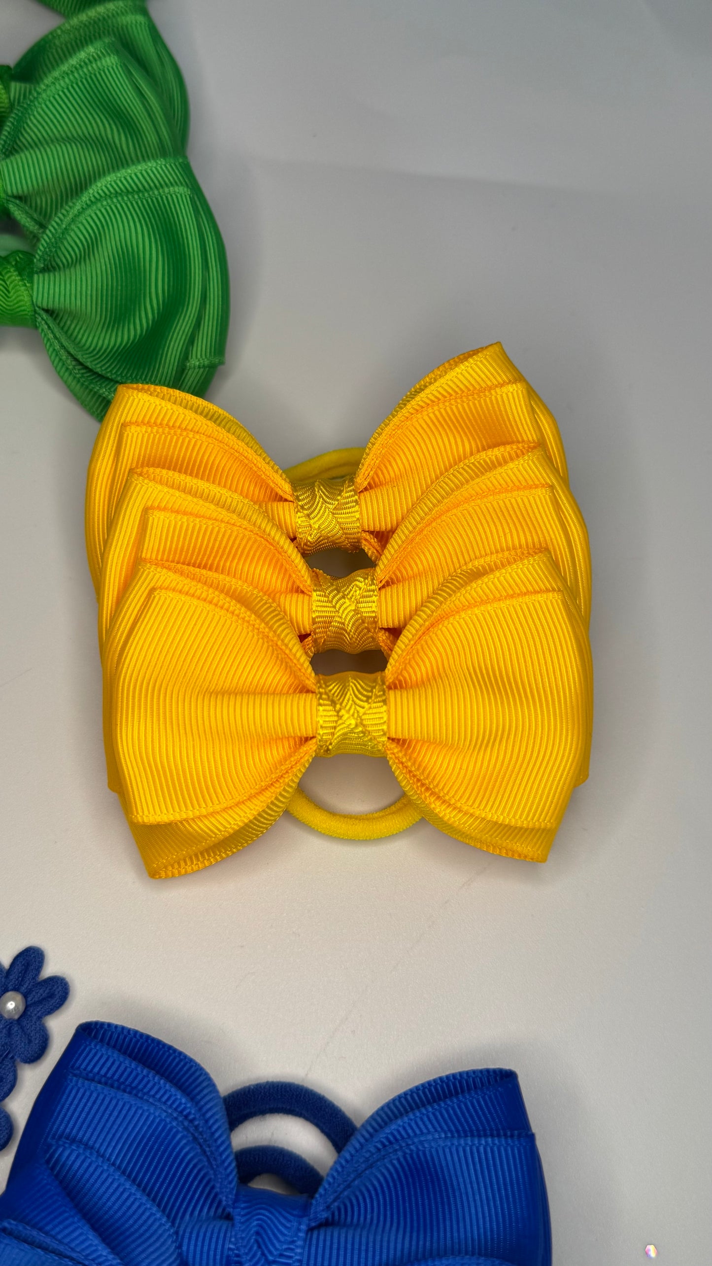 Pony tail / pig tail kit with 3 bows