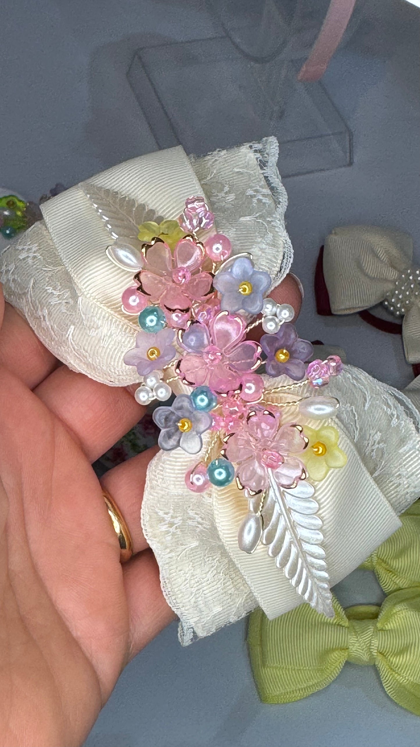 Floral teeth headband / embroidery